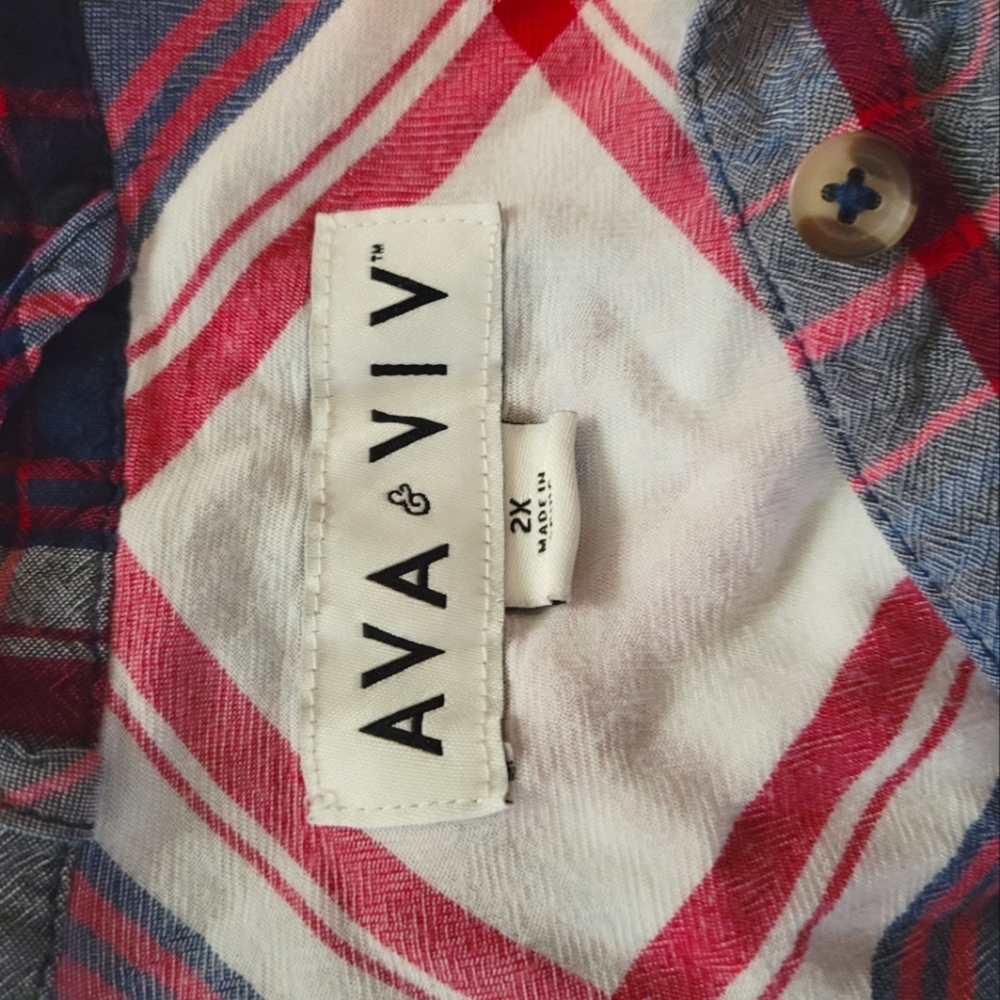 Plaid lightweight button down - Picture 3 of 5